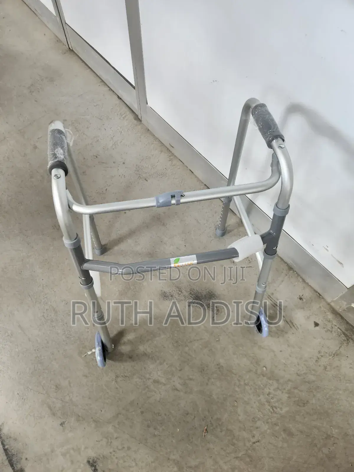 Foldable Walker輕易walker仔在medical Walker奢華walker麥克walker Medical