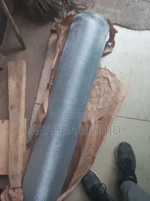 Photo - Stainless Steel Woven Wire 20 Mesh Air Vent Window