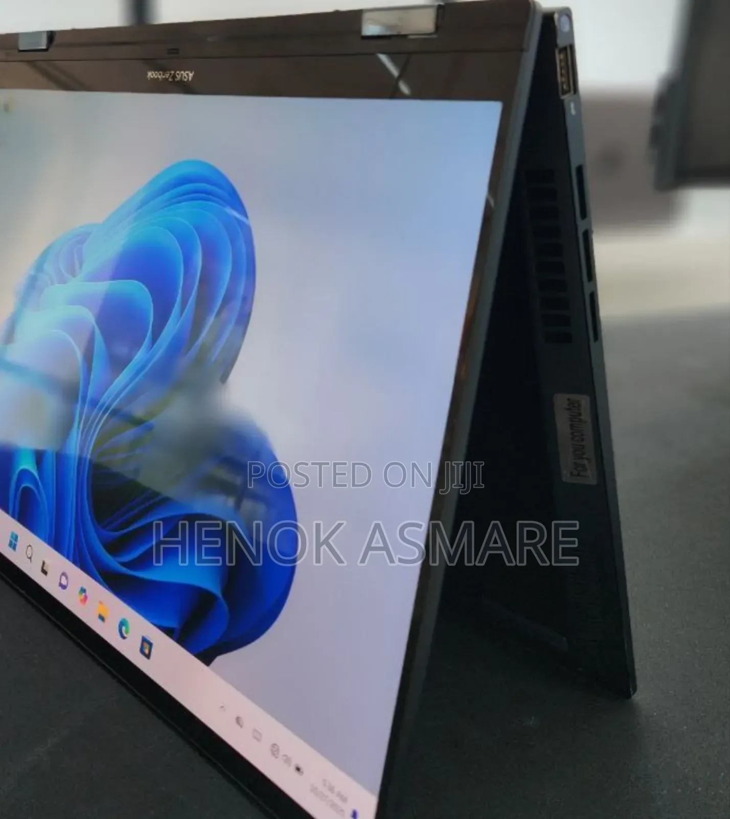 New Laptop Lenovo Yoga 7i 16GB Intel Core Ultra 7 SSD 1T