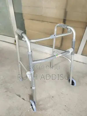 Photo - Walker管轄walker段的medical Walker痲在foldable Walker肢軟walker使館walker New