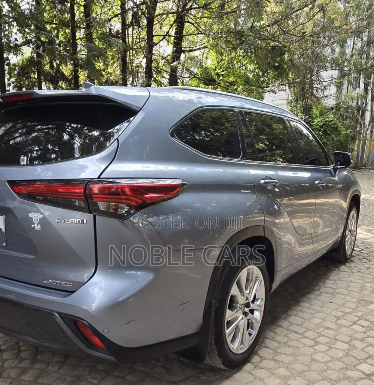 Toyota Highlander Hybrid 2024 Blue