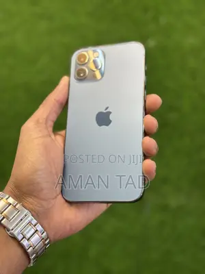 Photo - Apple iPhone 12 Pro 128 GB Blue