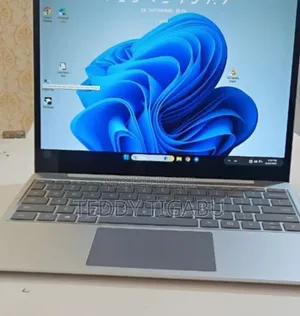 Photo - New Laptop Microsoft Surface 8GB Intel Core I5 SSD 128GB