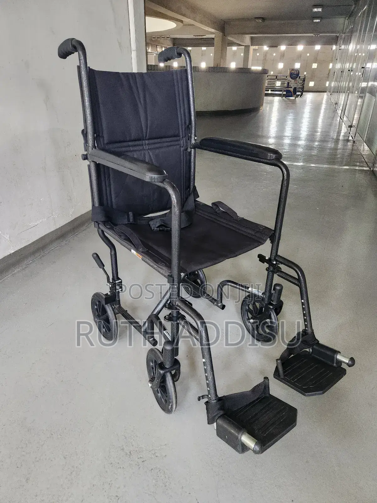 Foldable Wheelchair丸的four Wheels Smart Wheelchair奔波wheelchair Medical