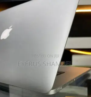 New Laptop Apple MacBook Pro 16GB Intel Core I7 SSD 256GB