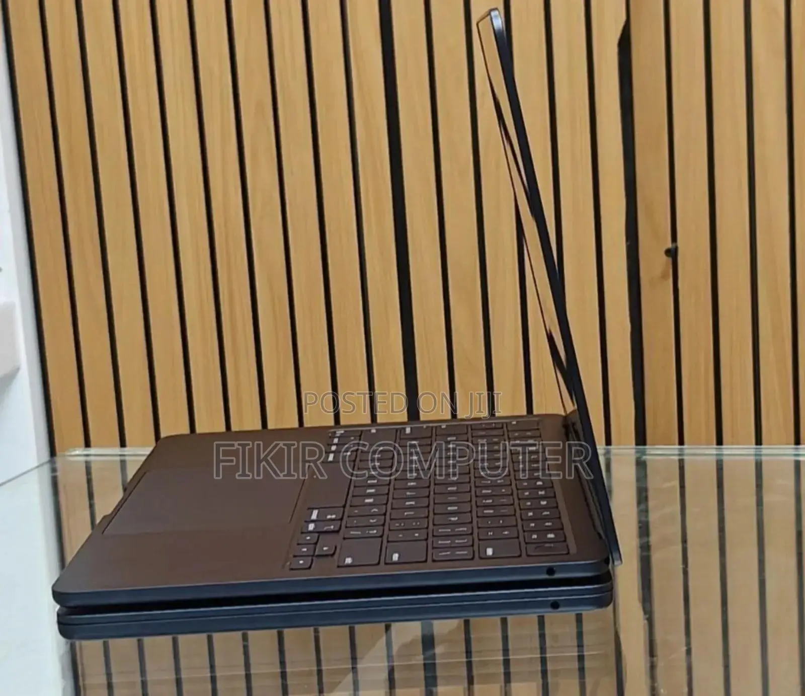 New Laptop Apple MacBook Air 2025 M4 13-Inch 16GB Apple M4 SSD 256GB