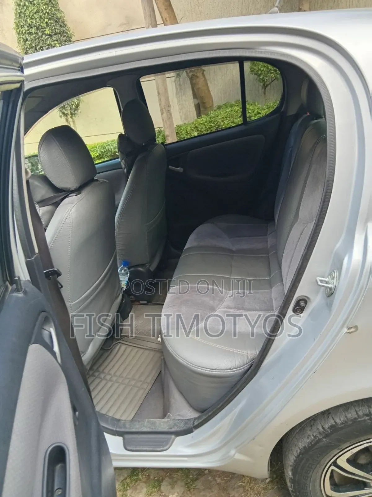 Toyota Vitz 1.0 FWD 3dr 2004 Silver