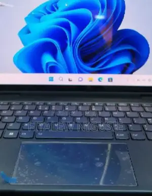 New Laptop Lenovo 16GB Intel Core Ultra 7 SSD 1T