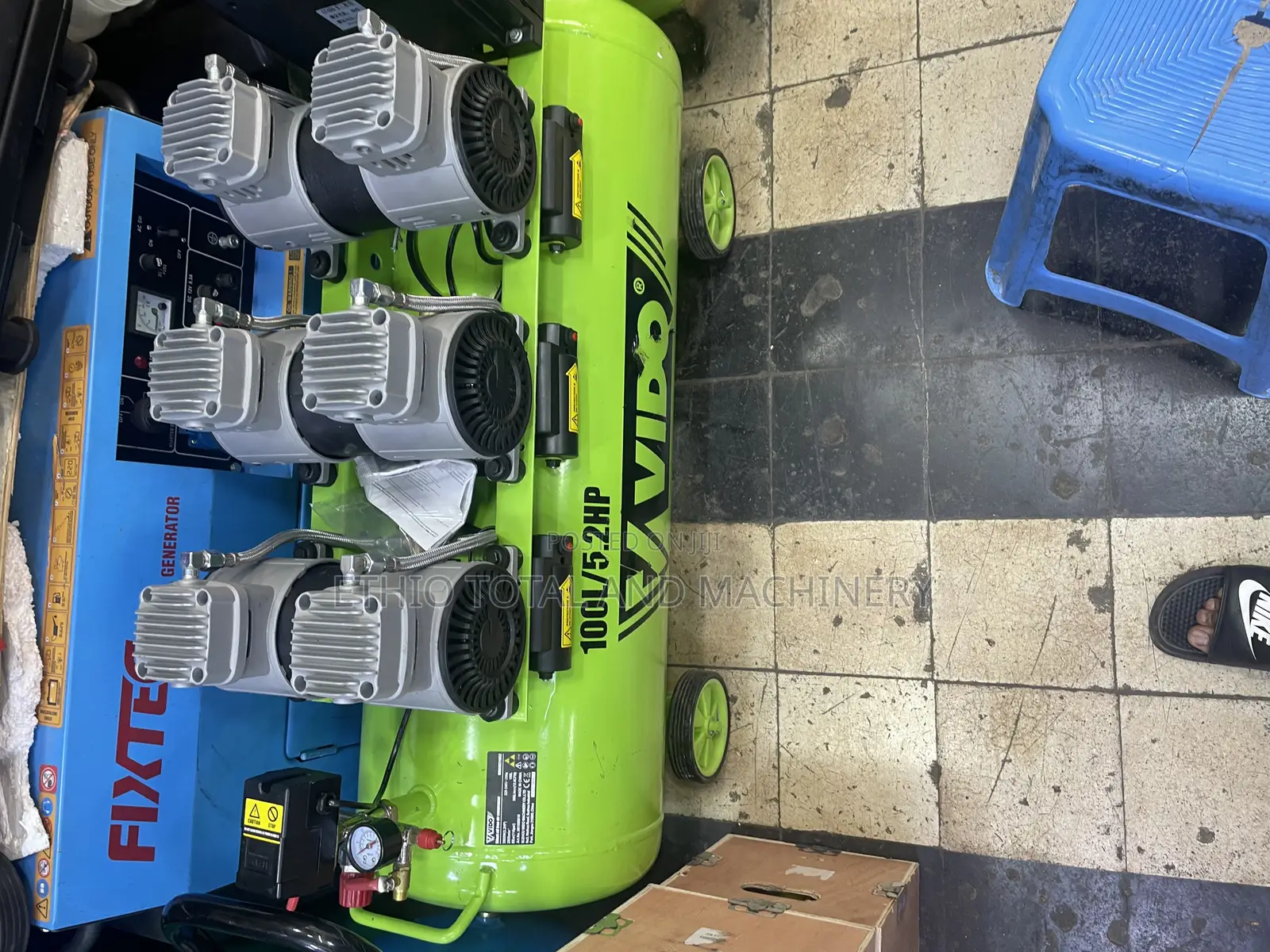 Vido Silent Compressor 100 Litre