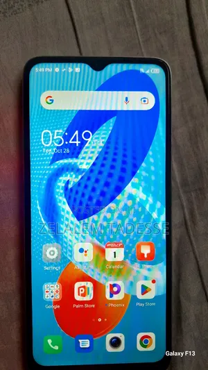 Photo - Tecno Spark 10 Pro 128 GB Blue