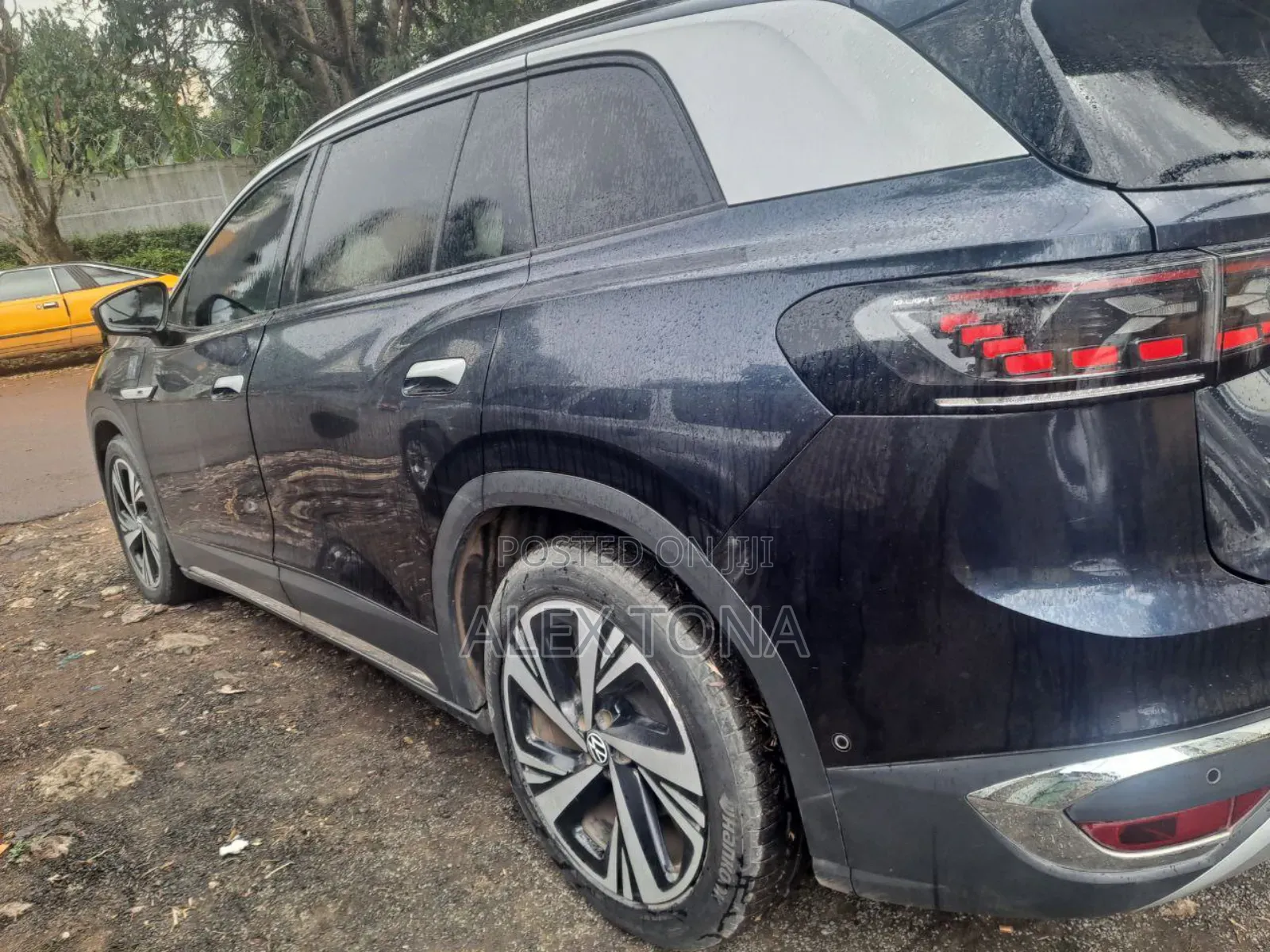 Volkswagen ID.6 2023 Blue