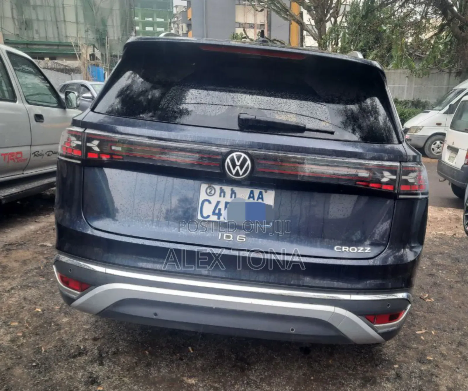 Volkswagen ID.6 2023 Blue