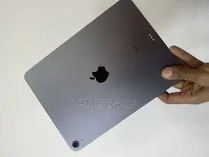 Apple iPad Air 64 GB Black