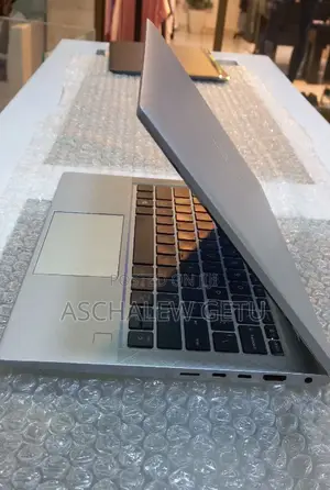 New Laptop HP EliteBook 830 G7 8GB Intel Core I5 SSD 512GB