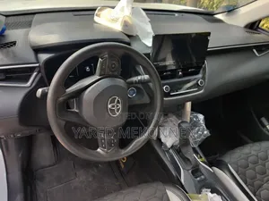 Toyota Corolla Cross 2023 White