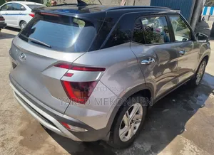 Hyundai Creta 2023 Silver