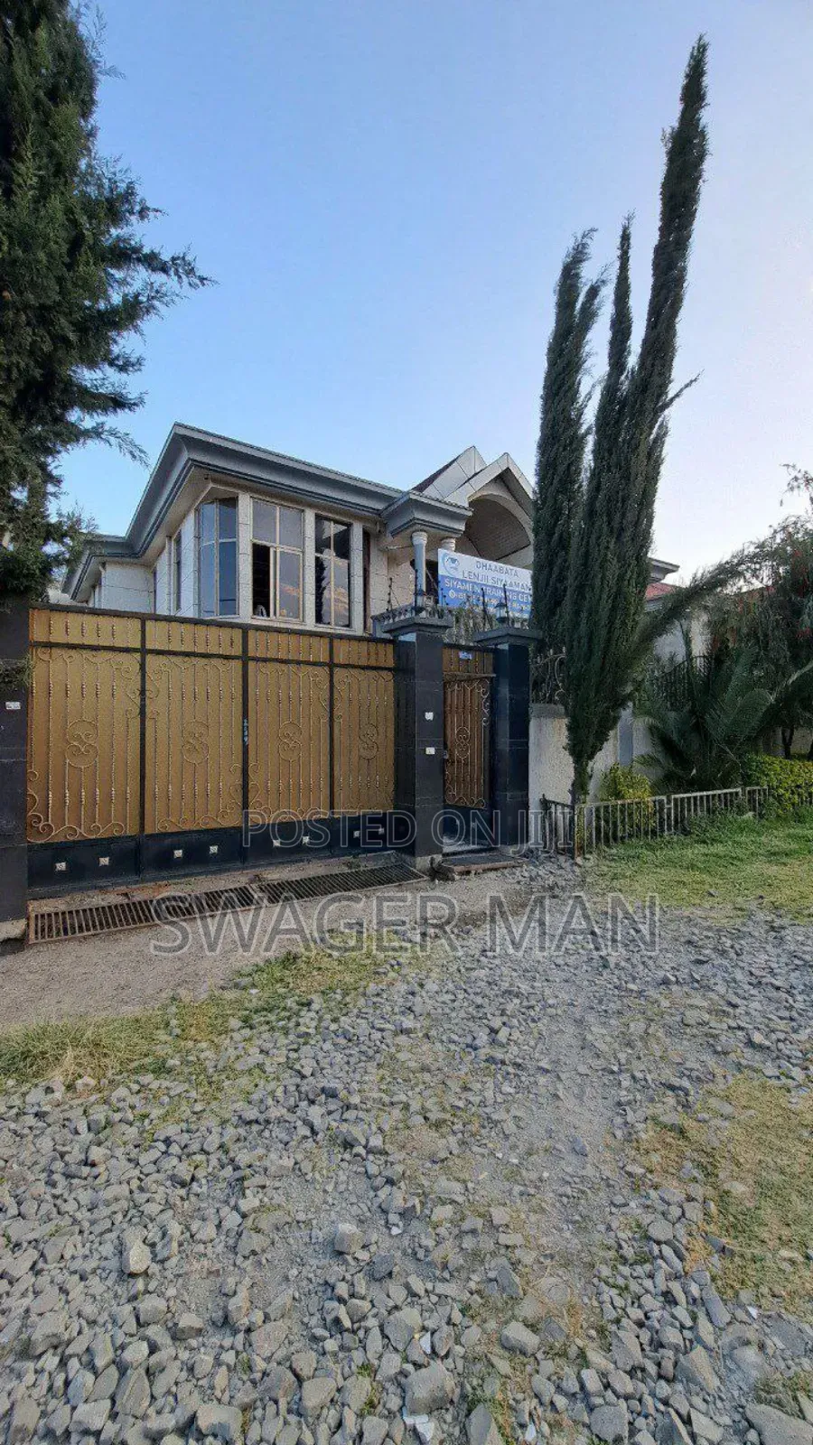 Furnished 9bdrm Townhouse/Terrace in Kefyalow Real State, Yeka for sale