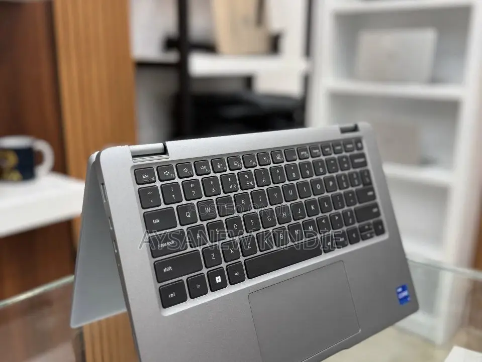 New Laptop Dell Latitude 5340 16GB Intel Core I7 SSD 512GB