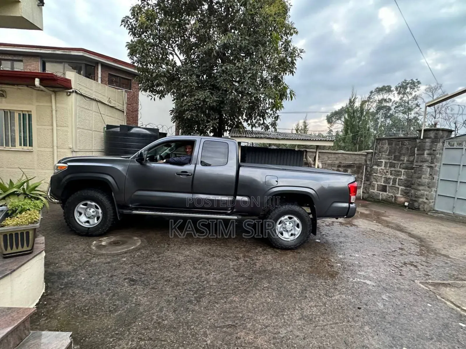 Toyota Tacoma SR 4x2 Access Cab 127.4 in. WB 2020 Gray