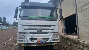 Photo - 2017 ሞደል ካሶኔ 
ታርጋ 92 ጎማ 75%አልፈታም አይፈልግመም