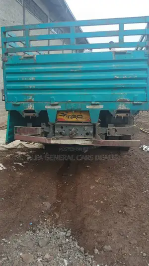 2017 ሞደል ካሶኔ 
ታርጋ 92 ጎማ 75%አልፈታም አይፈልግመም