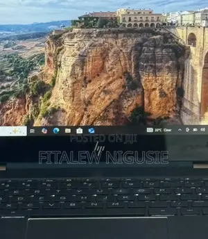 New Laptop HP Spectre X360 16GB Intel Core I7 SSD 512GB