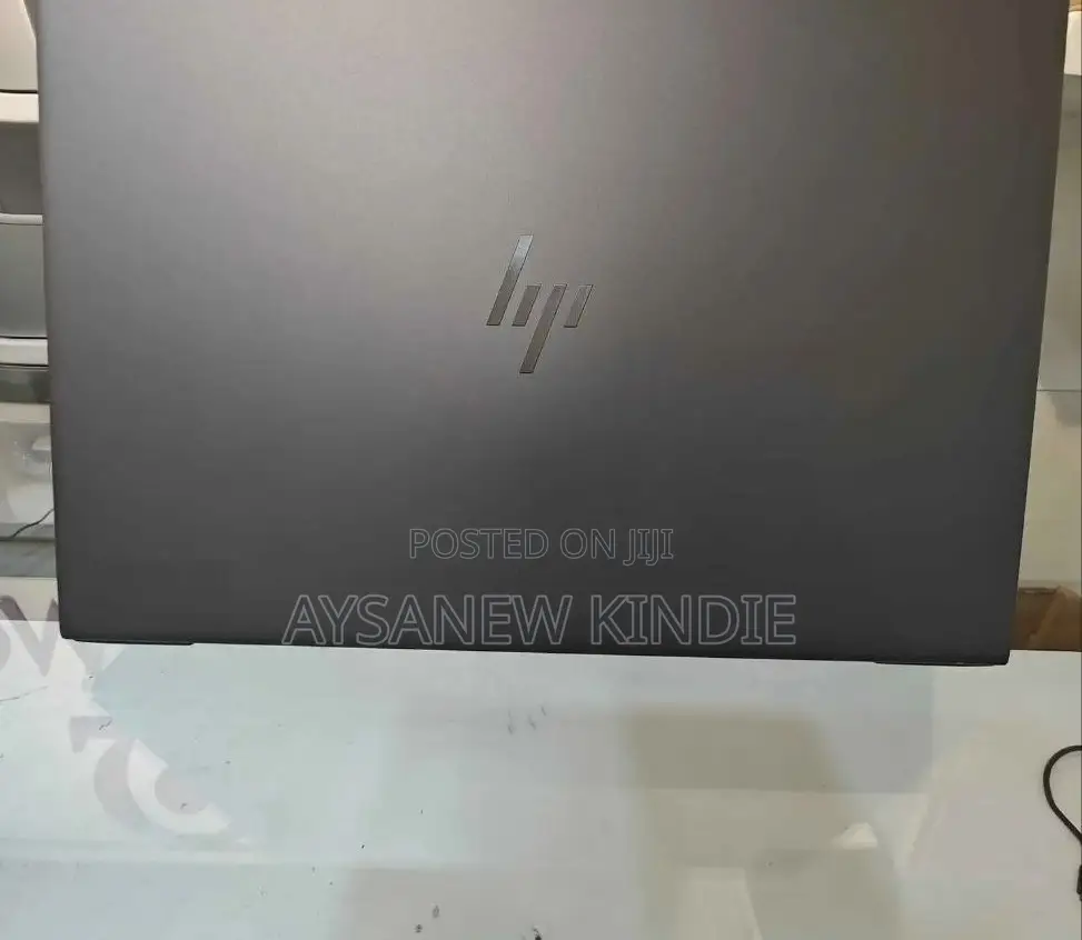 New Laptop HP ZBook 15 G5 8GB Intel Core I5 SSD 256GB