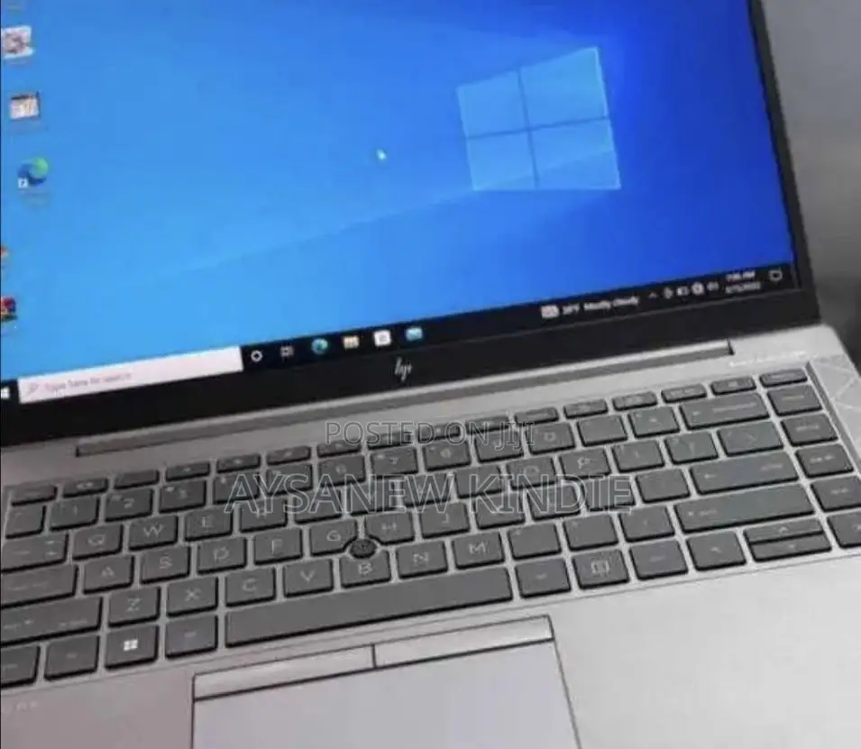 New Laptop HP ZBook 15 G5 8GB Intel Core I5 SSD 256GB