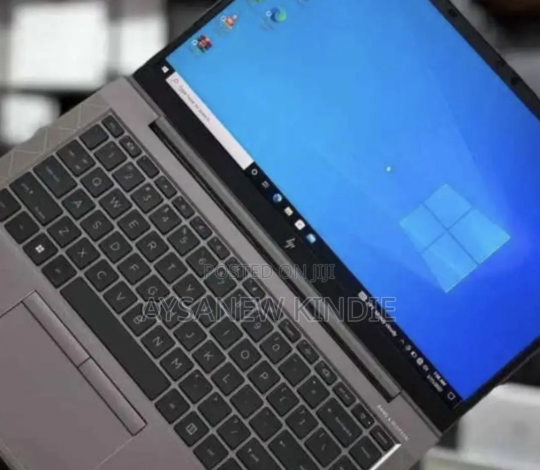 New Laptop HP ZBook 15 G5 8GB Intel Core I5 SSD 256GB