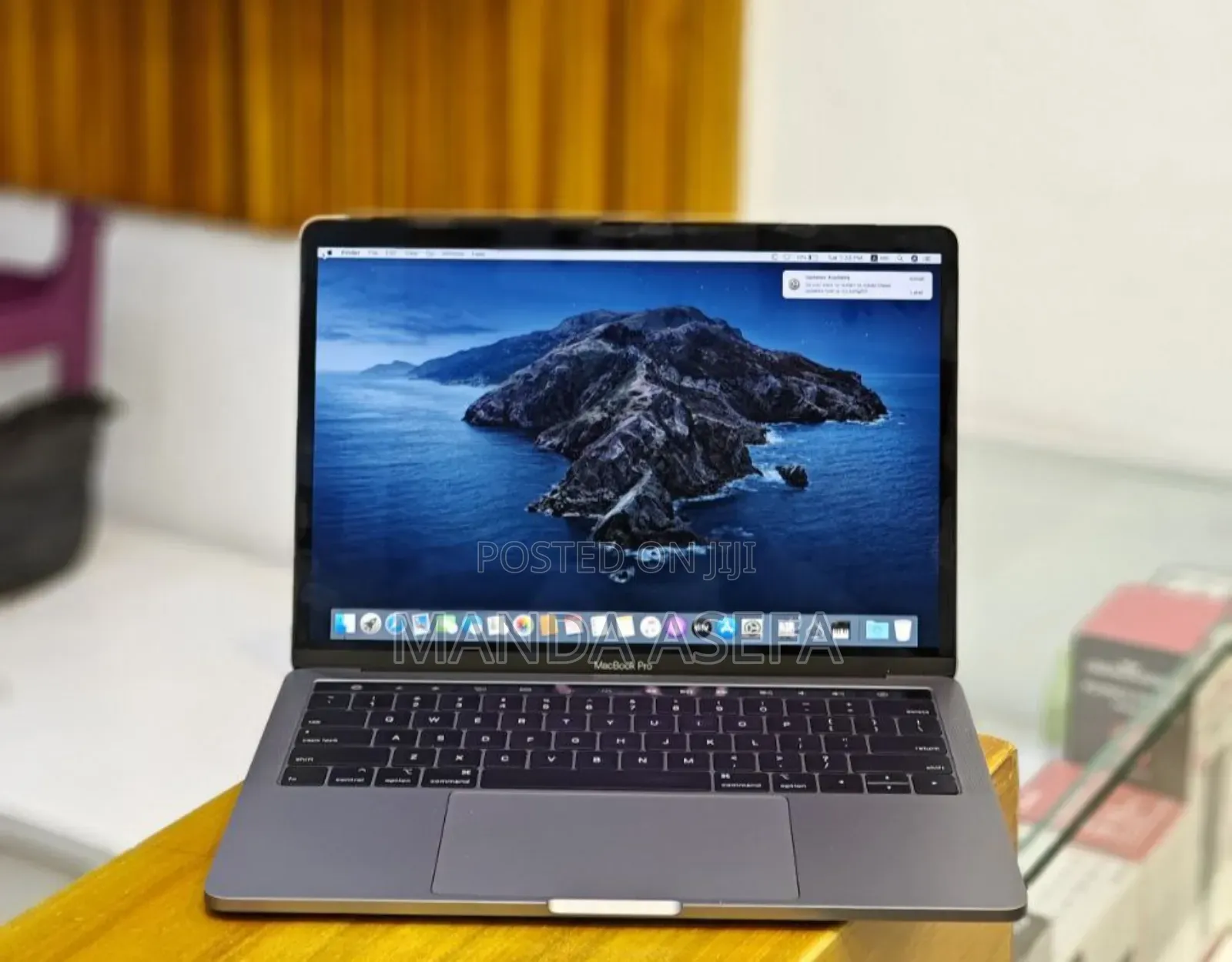 New Laptop Apple MacBook Pro 2019 16GB Intel Core i5 SSD 1T