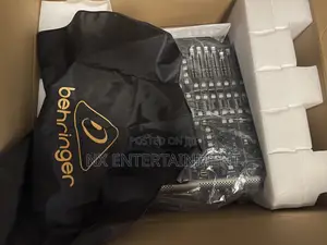 Digital Mixer Beringer X32 Compact