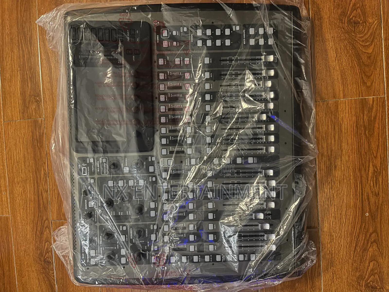 Digital Mixer Beringer X32 Compact