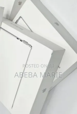 New Laptop Apple MacBook Air 2025 M4 13-inch 16GB Apple M4 SSD 512GB