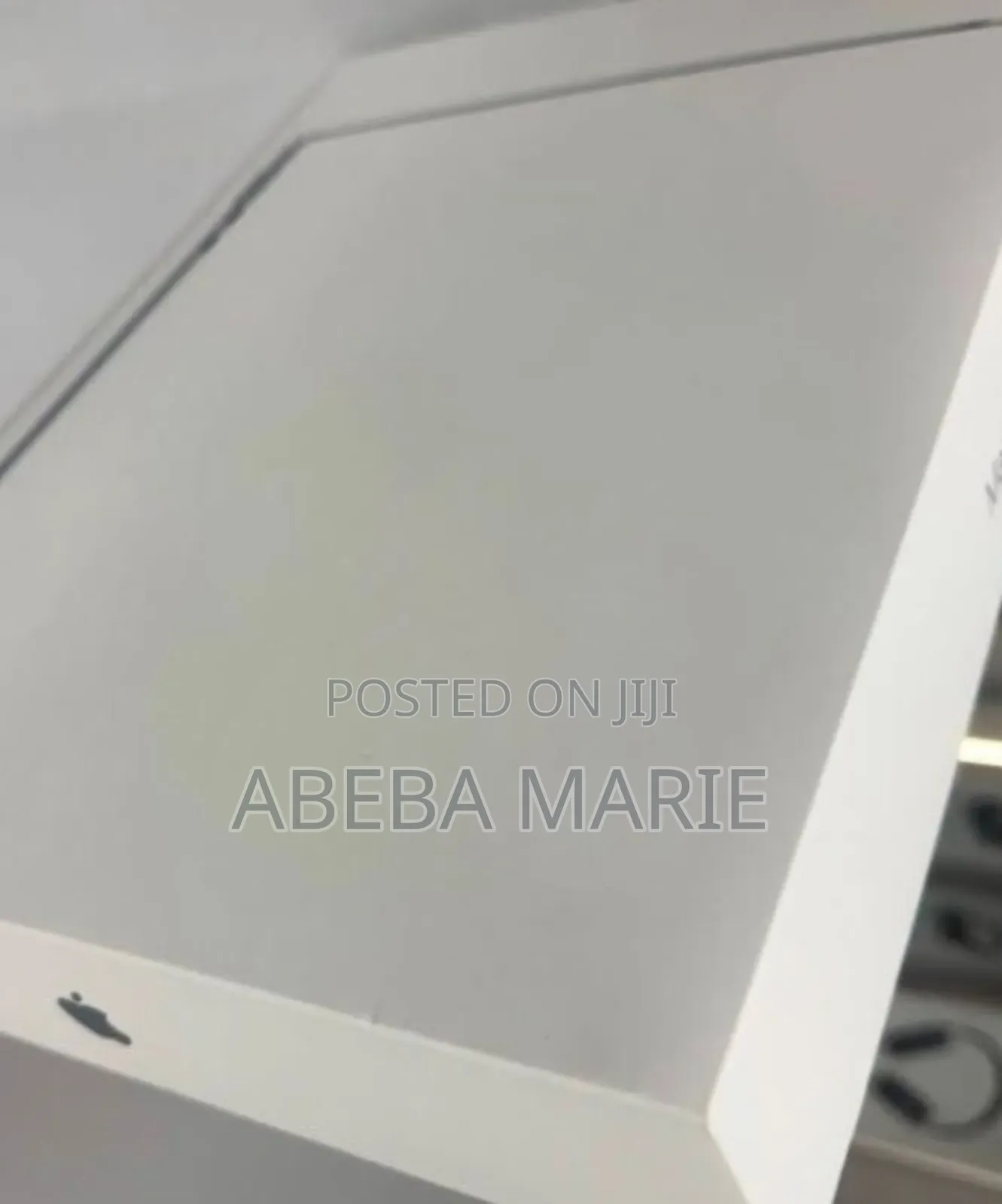 New Laptop Apple MacBook Air 2025 M4 13-inch 16GB Apple M4 SSD 512GB