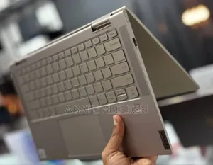 New Laptop Lenovo Yoga 730 8GB Intel Core I5 SSD 512GB