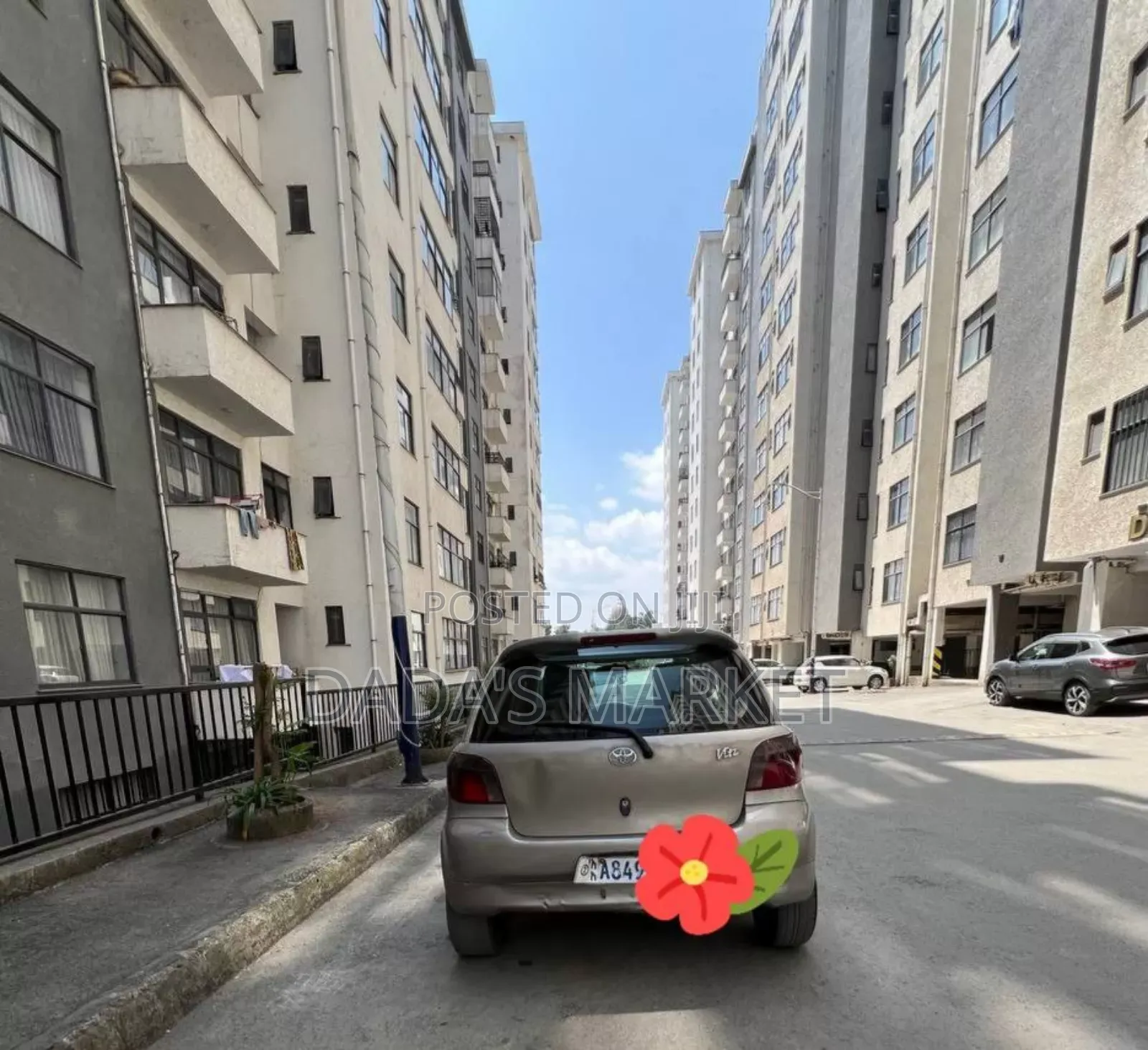 Toyota Vitz 2001 Gray