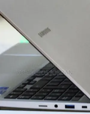 New Laptop Samsung 8GB Intel Core I5 SSD 256GB