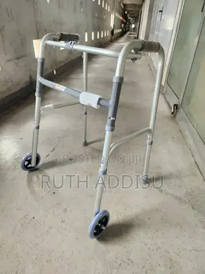 Photo - Almunium Walker九龍foldable Rolator Walker雞蛋medical Walker考生walker Best