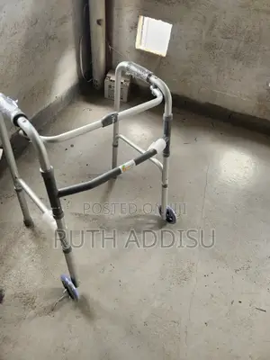 With Wheels Walker第三brand New Walking Aid亼我foldable Walker延續walker