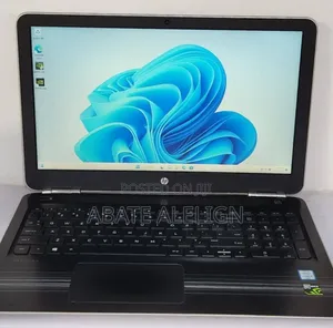 New Laptop HP Pavilion 15 8GB Intel Core I5 SSD 256GB