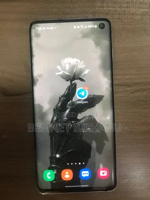 Photo - Samsung Galaxy S10 128 GB Black