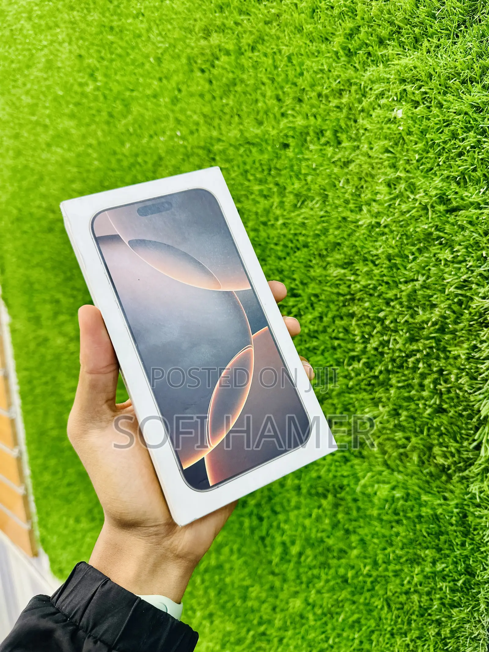 New Apple iPhone 16 Pro Max 256 GB Gold