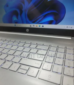 New Laptop HP 8GB Intel Core I5 SSD 256GB