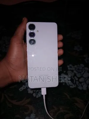 Samsung Galaxy S24 FE 256 GB White