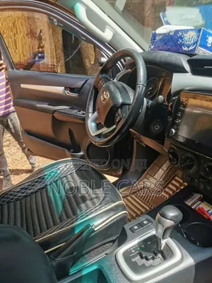 Toyota Hilux 2019 Gray