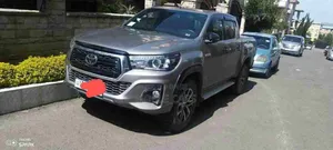 Toyota Hilux 2019 Gray