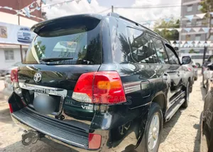 Toyota Land Cruiser 2013 Black