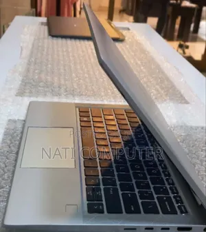 New Laptop HP EliteBook 830 G7 8GB Intel Core I5 SSD 512GB