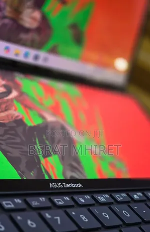 Photo - New Laptop Asus ZenBook 13 UX331UN 32GB Intel Core I7 SSD 1T