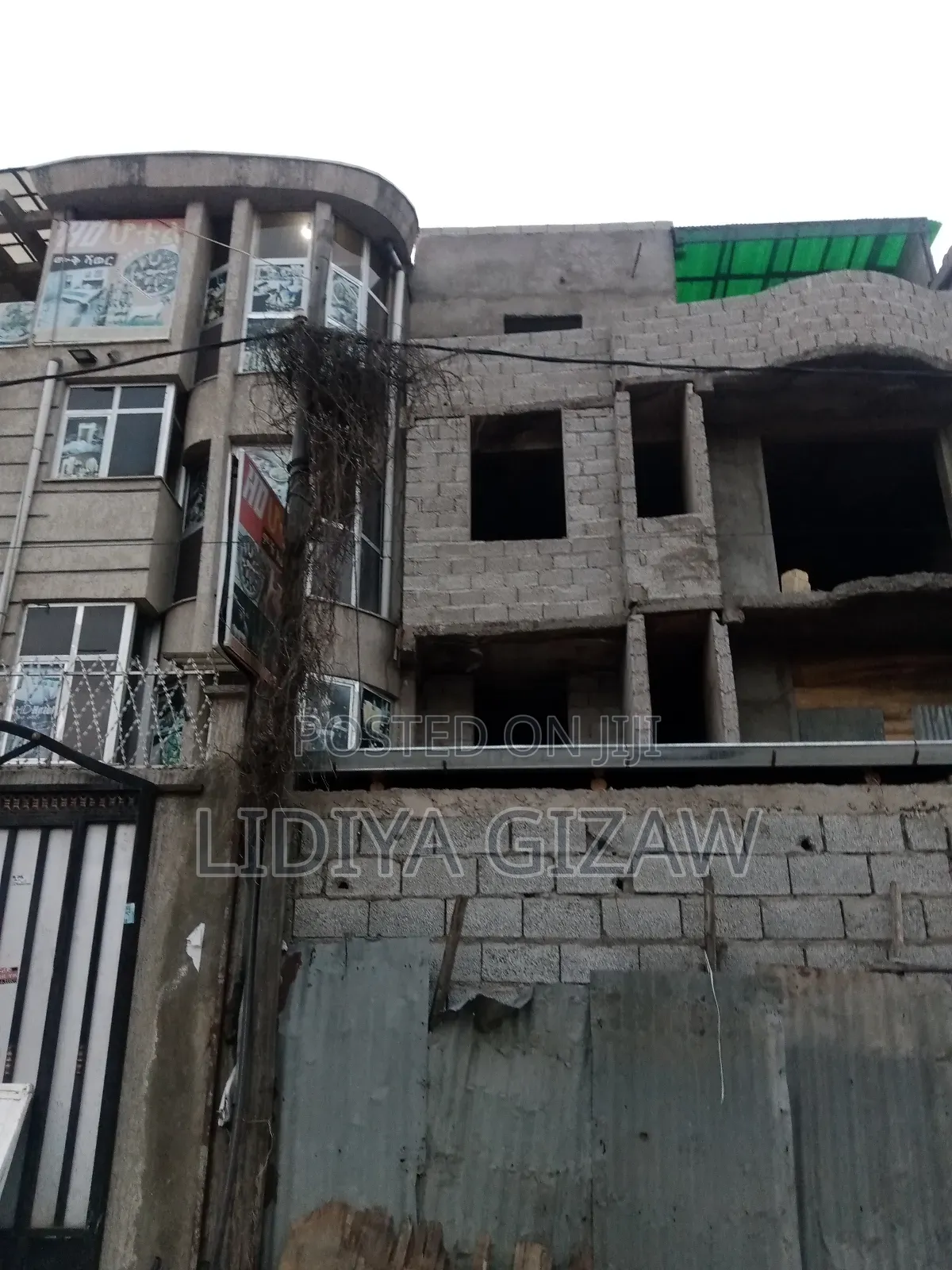 5bdrm House in Akaky Kaliti for sale